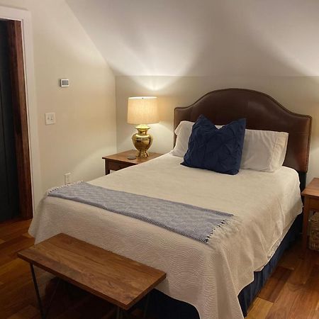 Carriage House 2 Bdrm At Camellia Cottages In Historic Summerville, Sc Exterior photo
